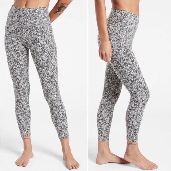 Athleta Salutation Stash Pocket II 7/8 Tight SP - Picture 1 of 7